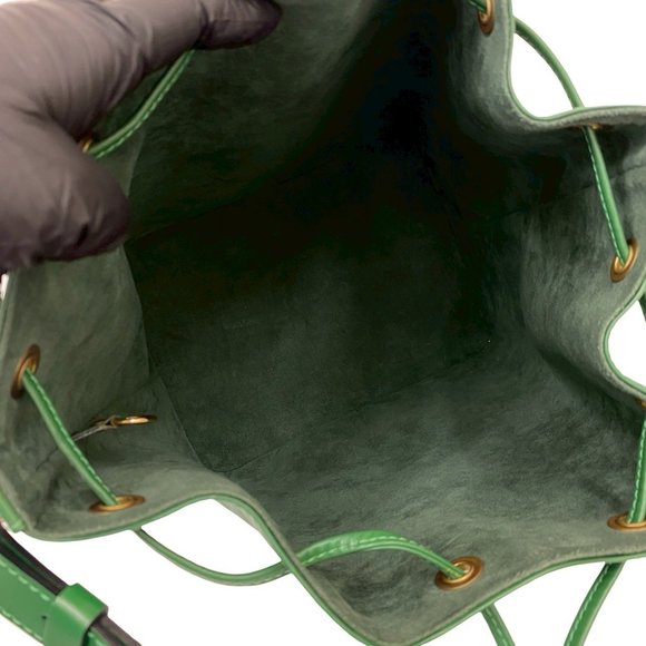 LOUIS VUITTON Vintage Green Leather Shoulder Bag - Picture 9 of 9
